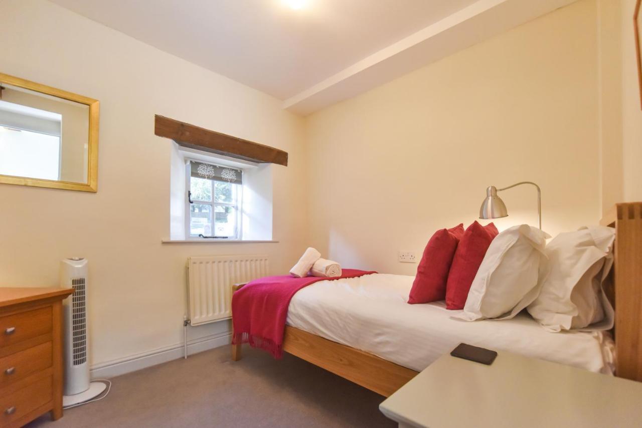 Church Farm Holiday Cottages - Pinster Cottage Ashbourne  Extérieur photo